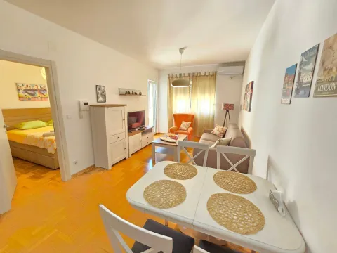 Rent, one bedroom apartment, 47m², Budva, Crna Gora - image 2