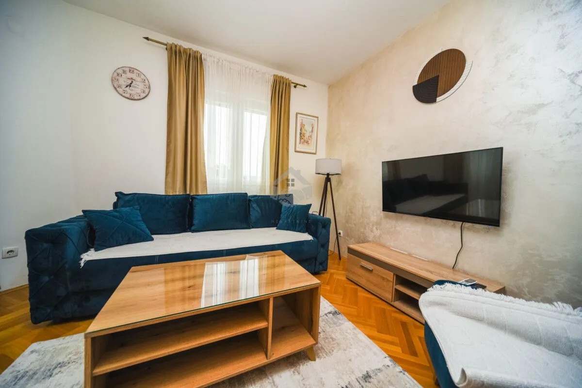 Izdavanje, jednosoban stan, 43m², Stari Aerodrom, Podgorica