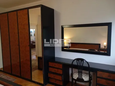 Izdavanje, trosoban stan, 75m², Novi Beograd Sve Podlokacije, Beograd - image 2