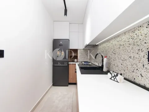 Rent, two bedroom apartment, 55m², Gintaš, Podgorica - image 11