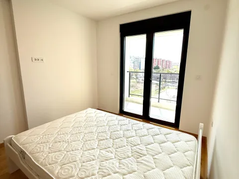 Sale, one bedroom apartment, 56m², Tološi, Podgorica - image 8