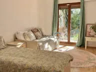 Izdavanje, trosoban stan, 110m², Gorica C, Podgorica - image 2