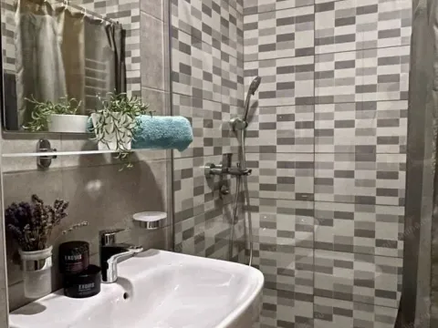 Prodaja, jednosoban stan, 50m², Tivat, Crna Gora - image 7