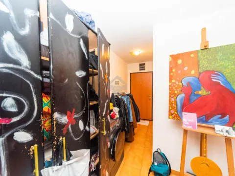 Prodaja, jednosoban stan, 45m², Stari Aerodrom, Podgorica - image 6