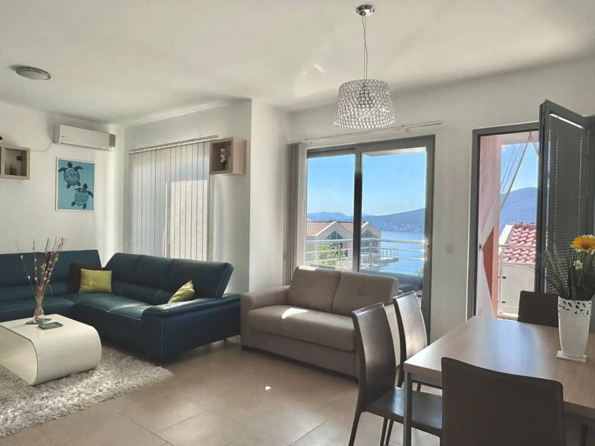 Prodaja, jednosoban stan, 63m², Đenovići, Herceg Novi