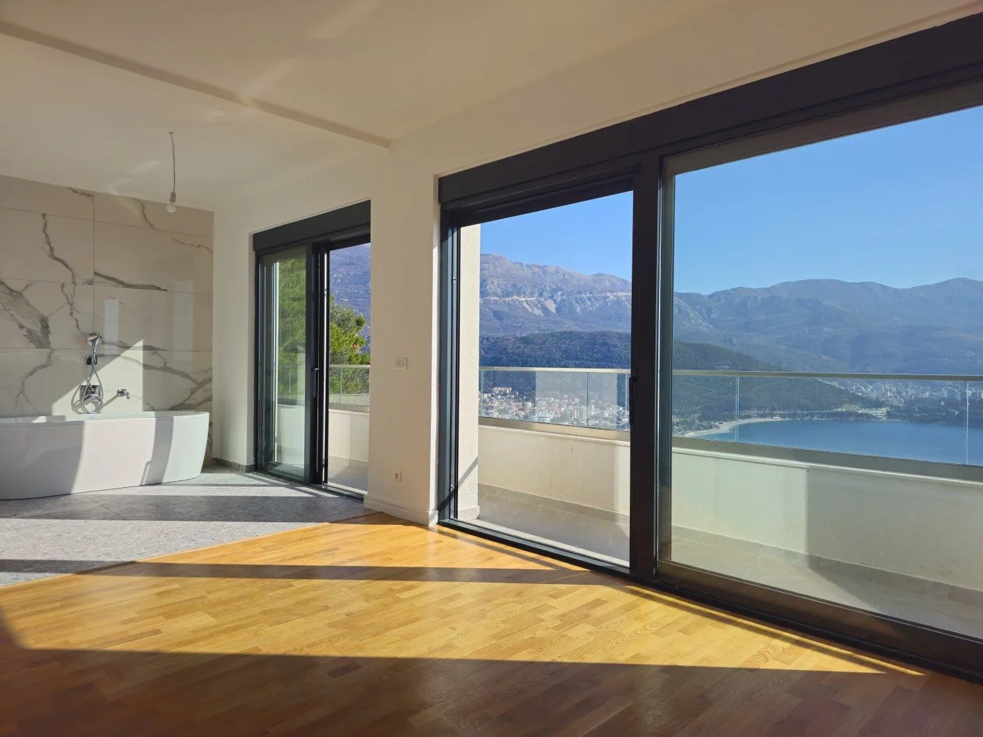 Sale, house, 184m², Komoševina, Budva