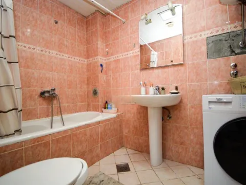 Rent, one bedroom apartment, 51m², Ljubović, Podgorica - image 2