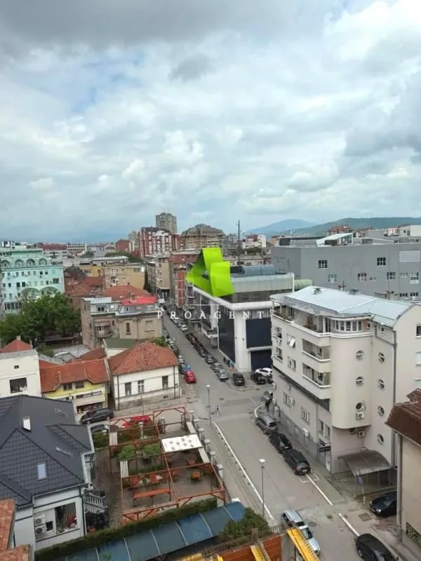 Rent, office space, 96m², Medijana, Niš