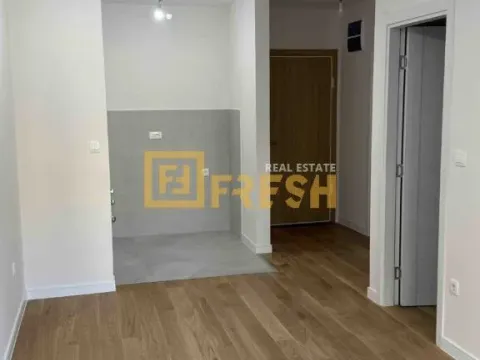 Izdavanje, jednosoban stan, 40m², City Kvart, Podgorica - image 2