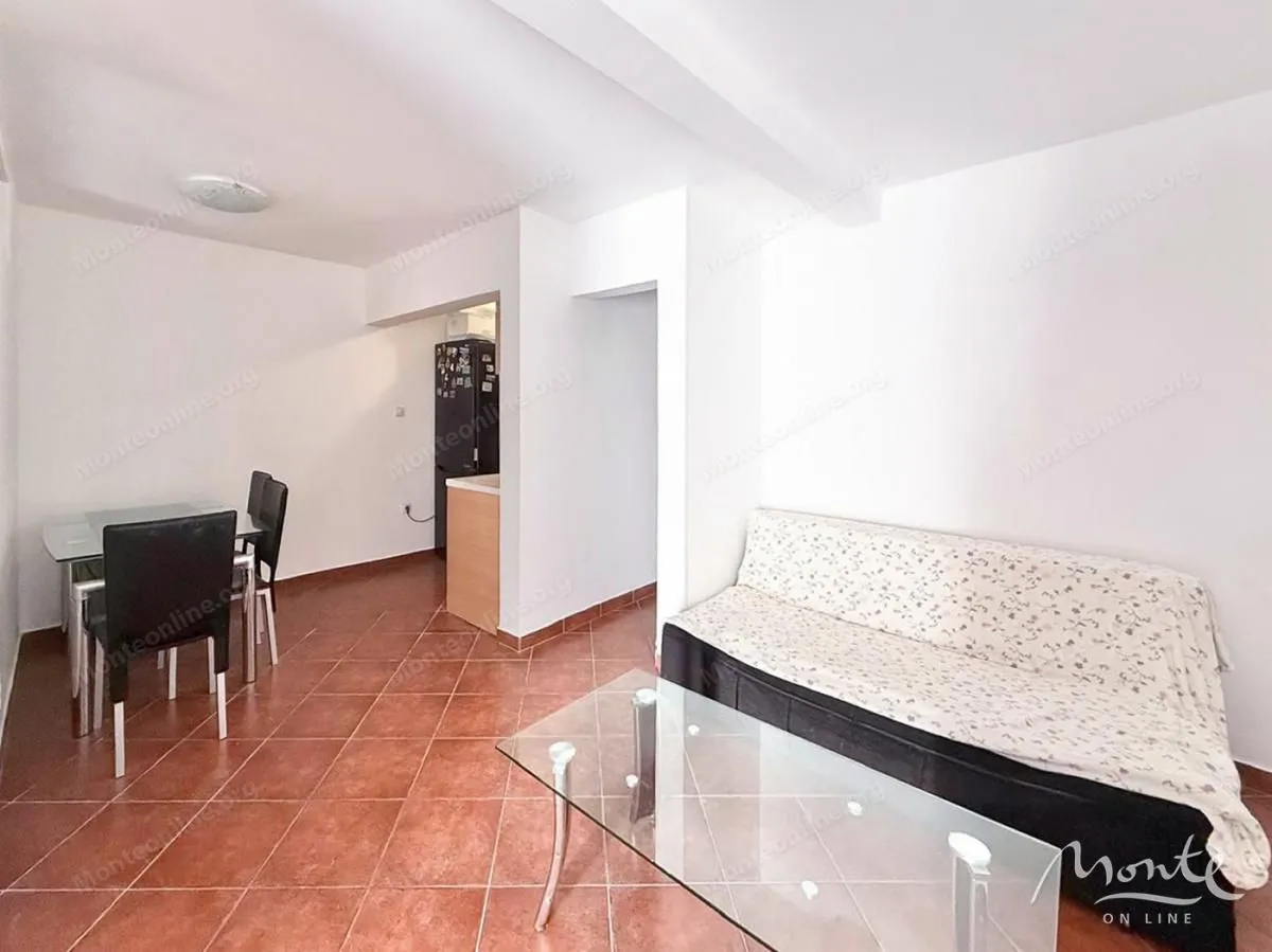 Prodaja, jednosoban stan, 69m², Muo, Kotor
