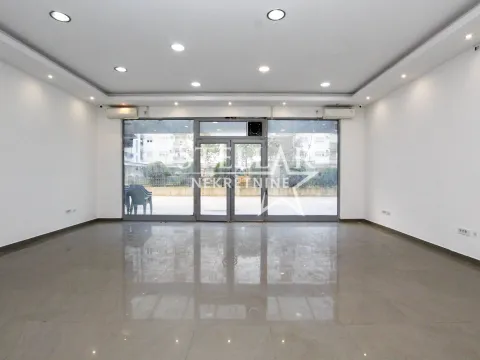 Izdavanje, poslovni prostor, 54m², Tuški Put, Podgorica - image 2