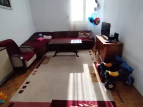 Izdavanje, dvosoban stan, 60m², Momišići, Podgorica