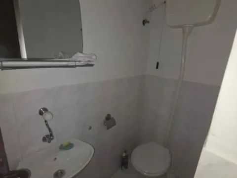 Prodaja, dvosoban stan, 87m², Stari Aerodrom, Podgorica - image 12