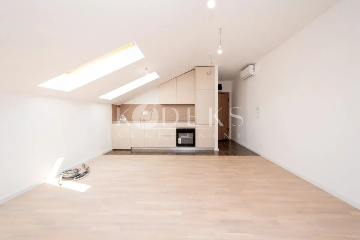 Prodaja, jednosoban stan, 52m², Tološi, Podgorica