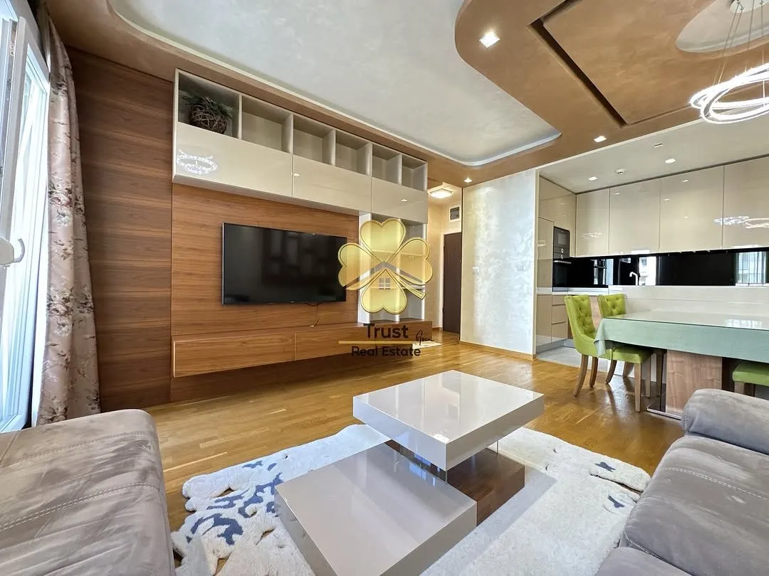 Rent, two bedroom apartment, 70m², City Kvart, Podgorica