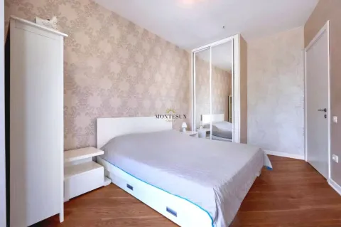 Rent, one bedroom apartment, 63m², Tre Canne, Budva - image 23