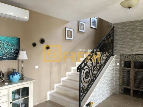 Prodaja, kuća, 250m², Ulcinj, Crna Gora - image 12