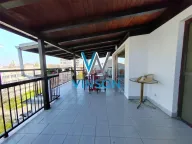 Izdavanje, četvorosoban stan, 137m², Centar, Novi Sad - image 20