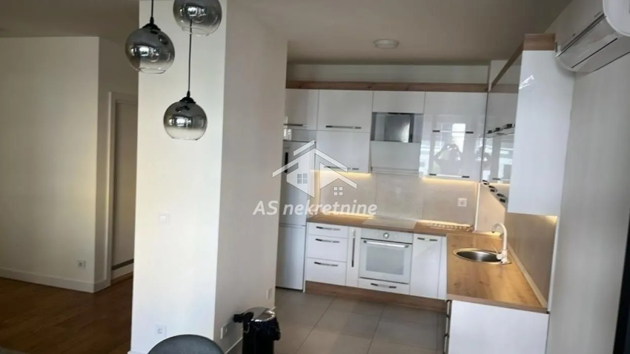 Izdavanje, dvosoban stan, 67m², Novi Beograd Sve Podlokacije, Beograd