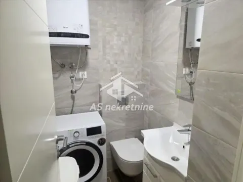Izdavanje, četvorosoban stan, 80m², Tašmajdan, Palilula Sve Podlokacije - image 27