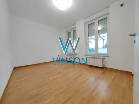 Izdavanje, kuća, 270m², Lipov gaj, Novi Sad Sve Podlokacije - image 18