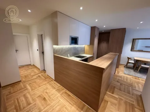 Rent, four bedroom apartment, 90m², Vračar Sve Podlokacije, Beograd - image 5