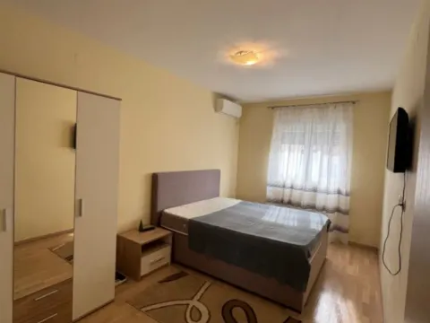 Izdavanje, dvosoban stan, 72m², City Kvart, Podgorica - image 8