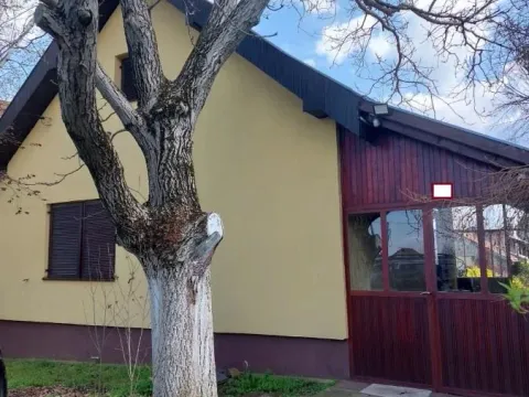 Sale, house, 51m², Kikinda, Srbija