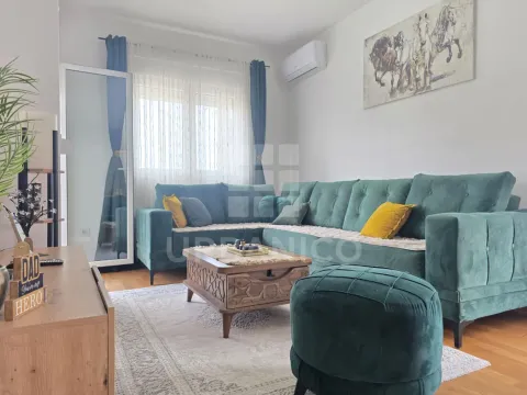 Prodaja, jednosoban stan, 46m², Stari Aerodrom, Podgorica - image 2