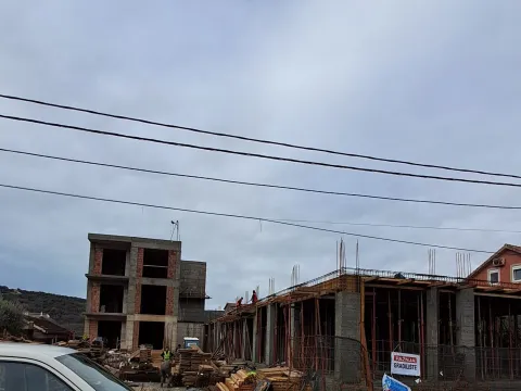 Sale, one bedroom apartment, 58m², Radanovići, Kotor - image 5