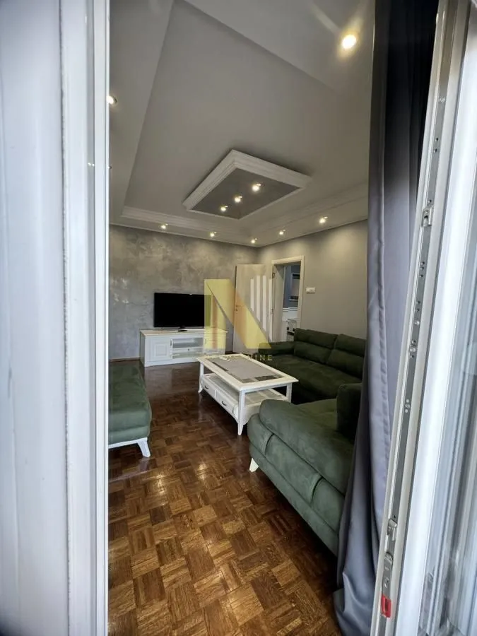 Prodaja, dvosoban stan, 60m², Adamovićevo Naselje, Novi Sad Sve Podlokacije