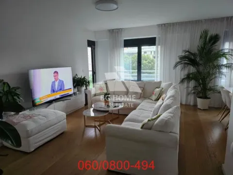 Sale, four bedroom apartment, 106m², Južni Bulevar, Vračar Sve Podlokacije - image 3