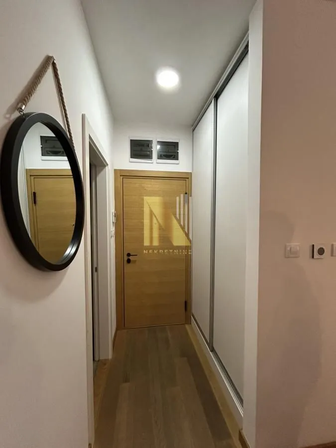 Prodaja, dvosoban stan, 42m², Bulevar Evrope, Novi Sad Sve Podlokacije