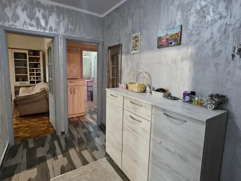 Rent, three bedroom apartment, 100m², Pejton, Podgorica - image 11