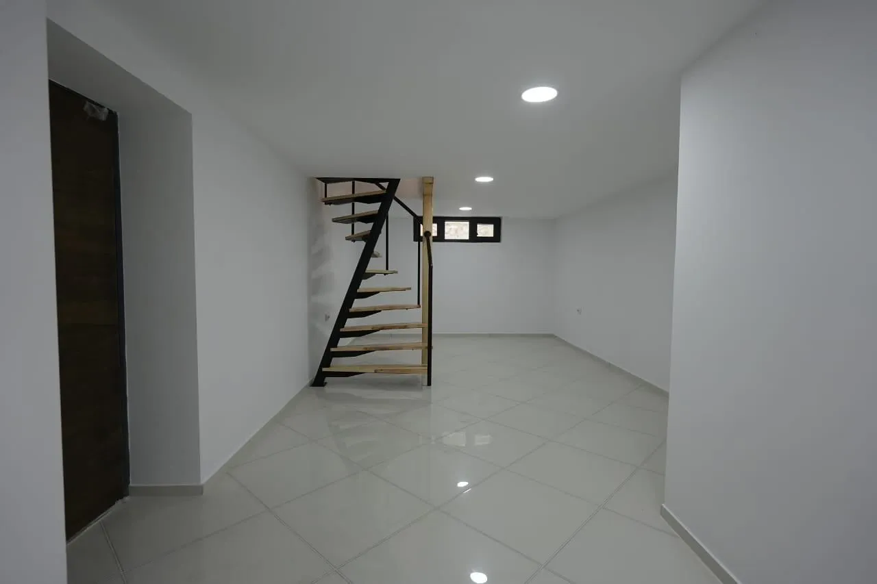 Rent, office space, 95m², Podgorica, Crna Gora