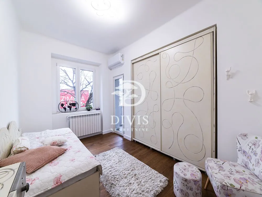 Prodaja, trosoban stan, 78m², Senjak, Beograd
