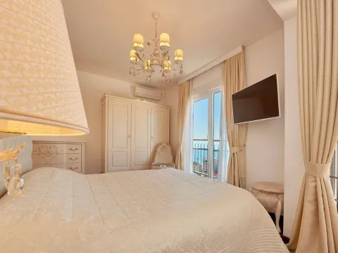 Prodaja, trosoban stan, 150m², Bečići, Budva - image 9