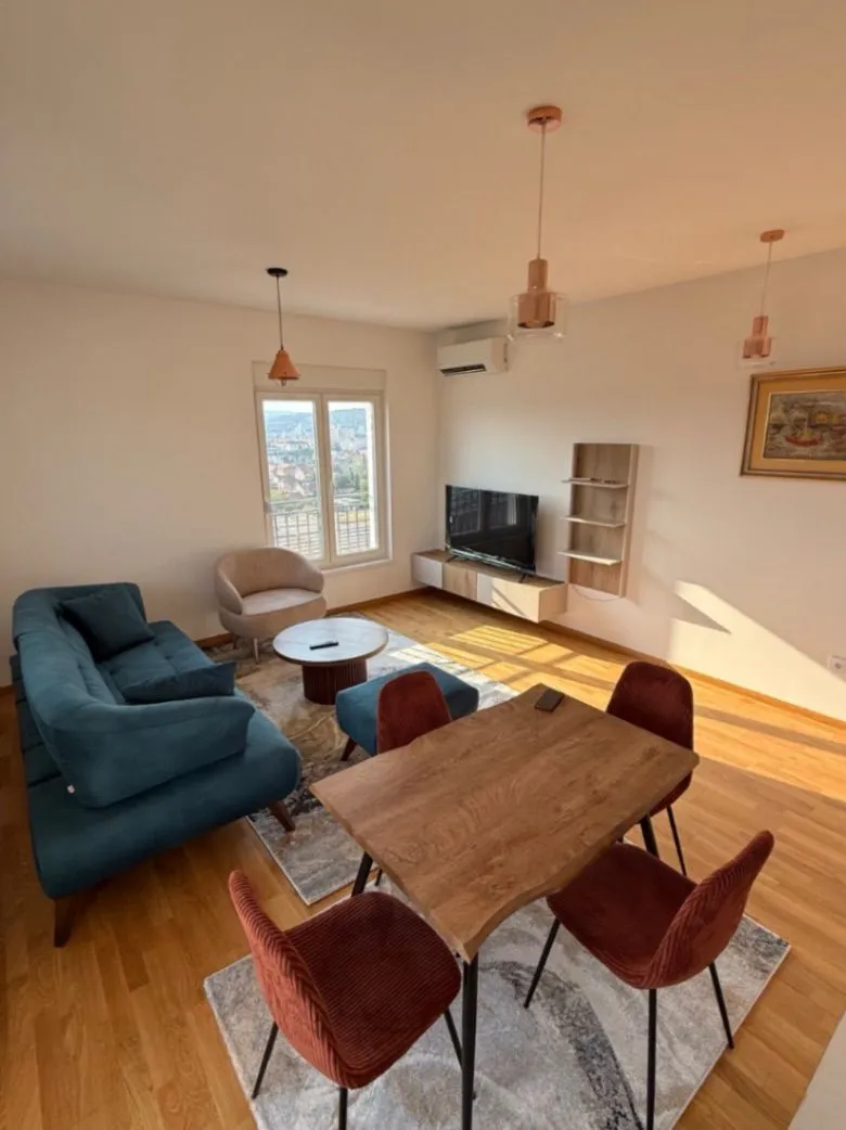 Izdavanje, dvosoban stan, 65m², Stari Aerodrom, Podgorica