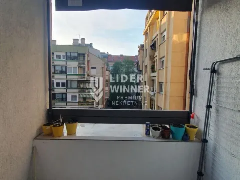 Prodaja, trosoban stan, 76m², Vračar Sve Podlokacije, Beograd - image 11