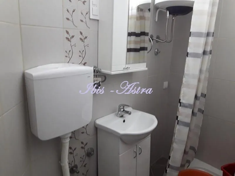Rent, three bedroom apartment, 70m², Stari Grad, Beograd