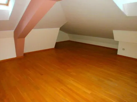 Izdavanje, četvorosoban stan, 186m², Podgorica, Crna Gora - image 19