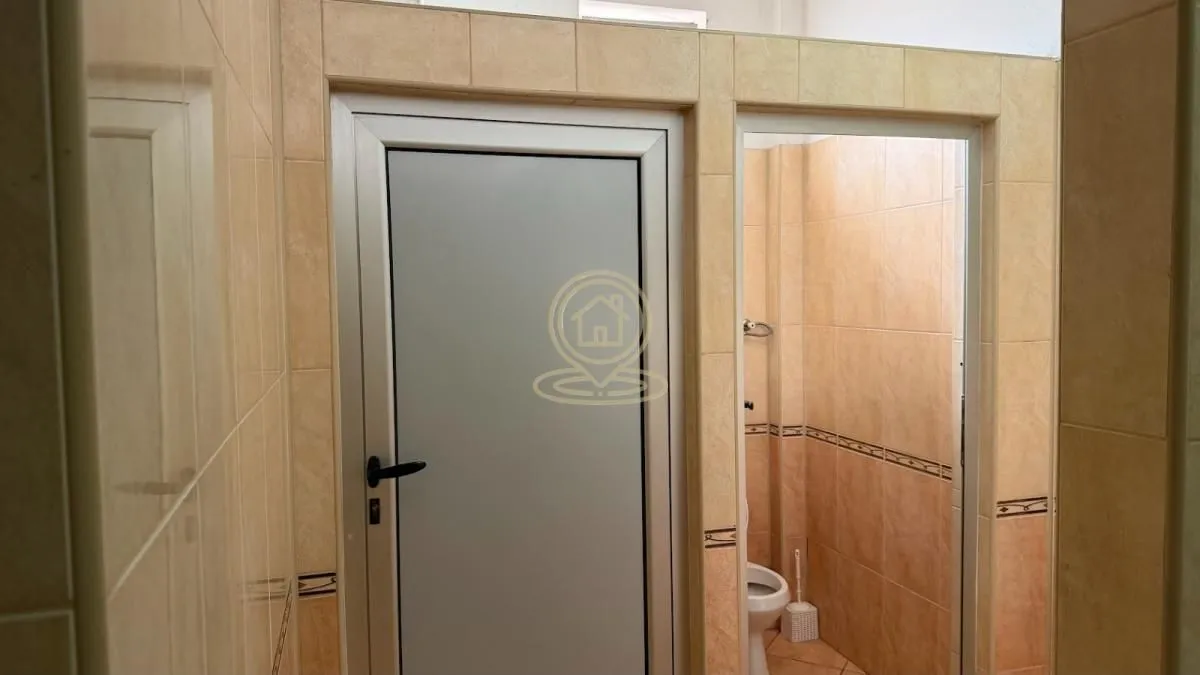 Sale, office space, 31m², Vašarište, Kragujevac