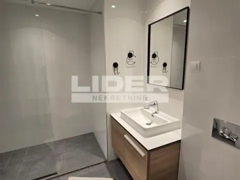 Izdavanje, trosoban stan, 86m², Savski Venac, Beograd - image 6