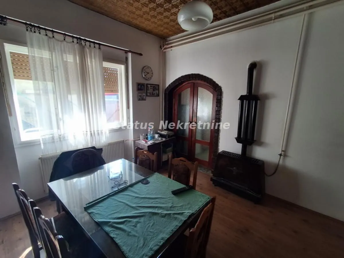 Prodaja, kuća, 185m², Futog, Novi Sad Sve Podlokacije