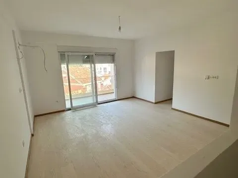 Prodaja, trosoban stan, 79m², Budva, Crna Gora - image 4