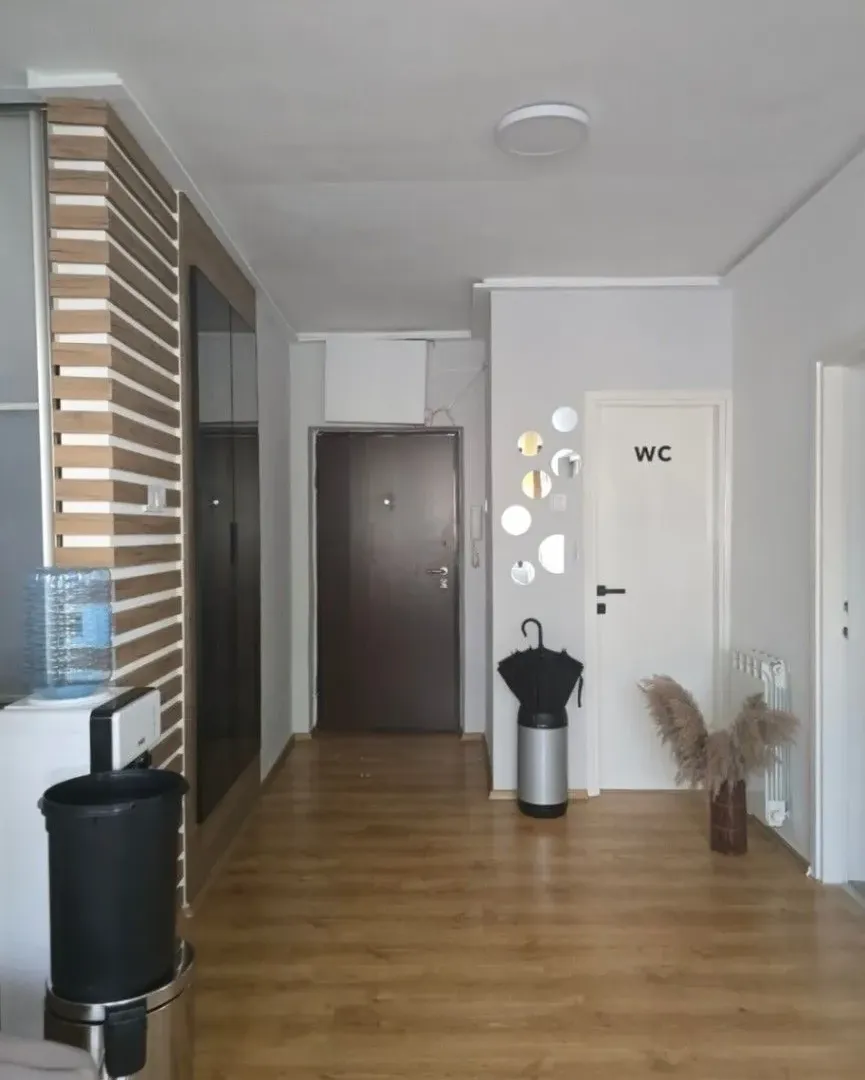 Rent, office space, 90m², Preko Morače, Podgorica