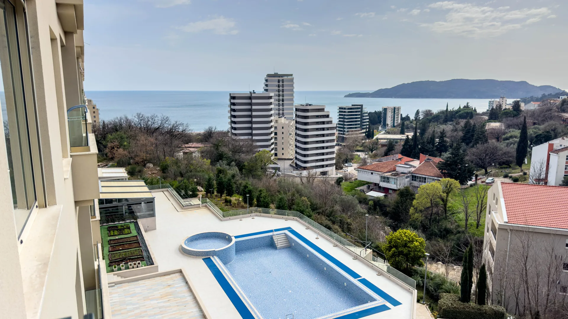 Sale, two bedroom apartment, 71m², Bečići, Budva