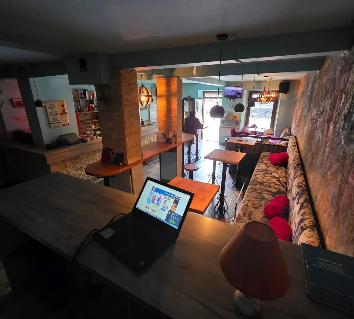 Rent, office space, 80m², Cetinje, Crna Gora