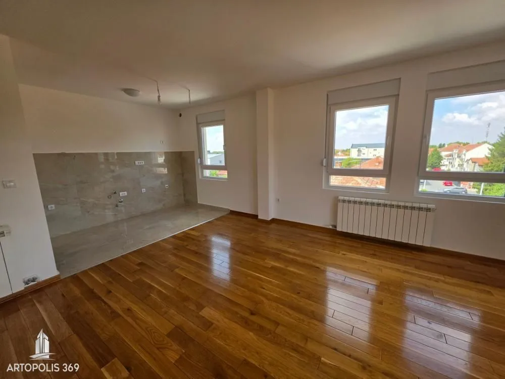 Prodaja, dvosoban stan, 82m², Batajnica, Beograd