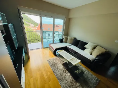 Izdavanje, dvosoban stan, 60m², Budva, Crna Gora - image 8